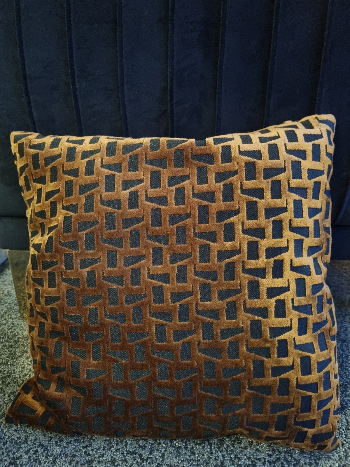 3 velvet kussens, Huis en Inrichting, Woonaccessoires | Kussens, Ophalen of Verzenden, Zo goed als nieuw, Vierkant