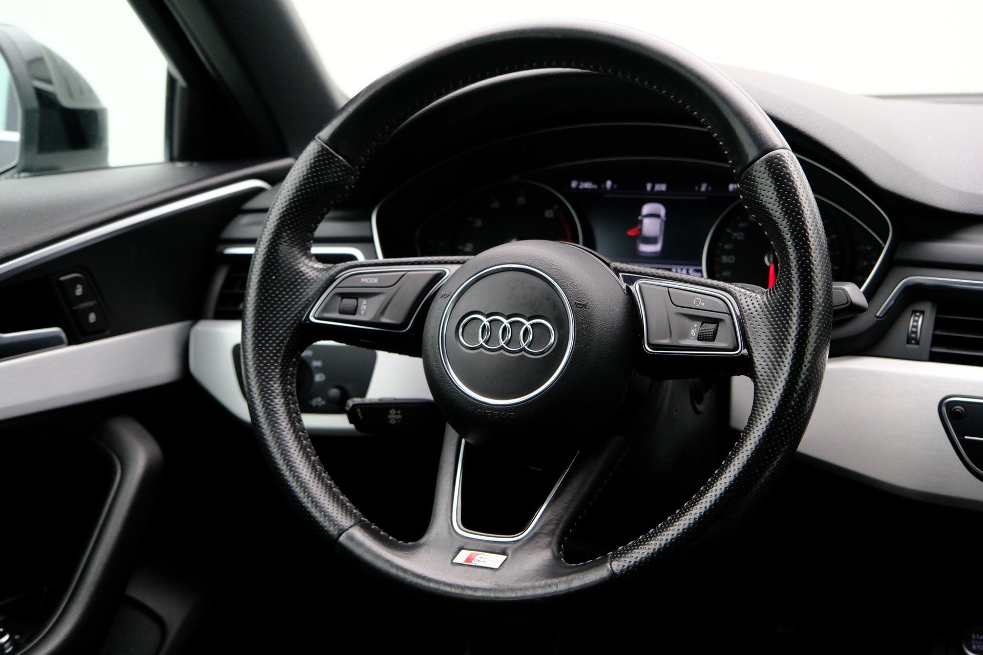 Foto 10 van Audi A4 Limousine 1.4 TFSI 150PK Sport S-line Aut. Navi|Half
