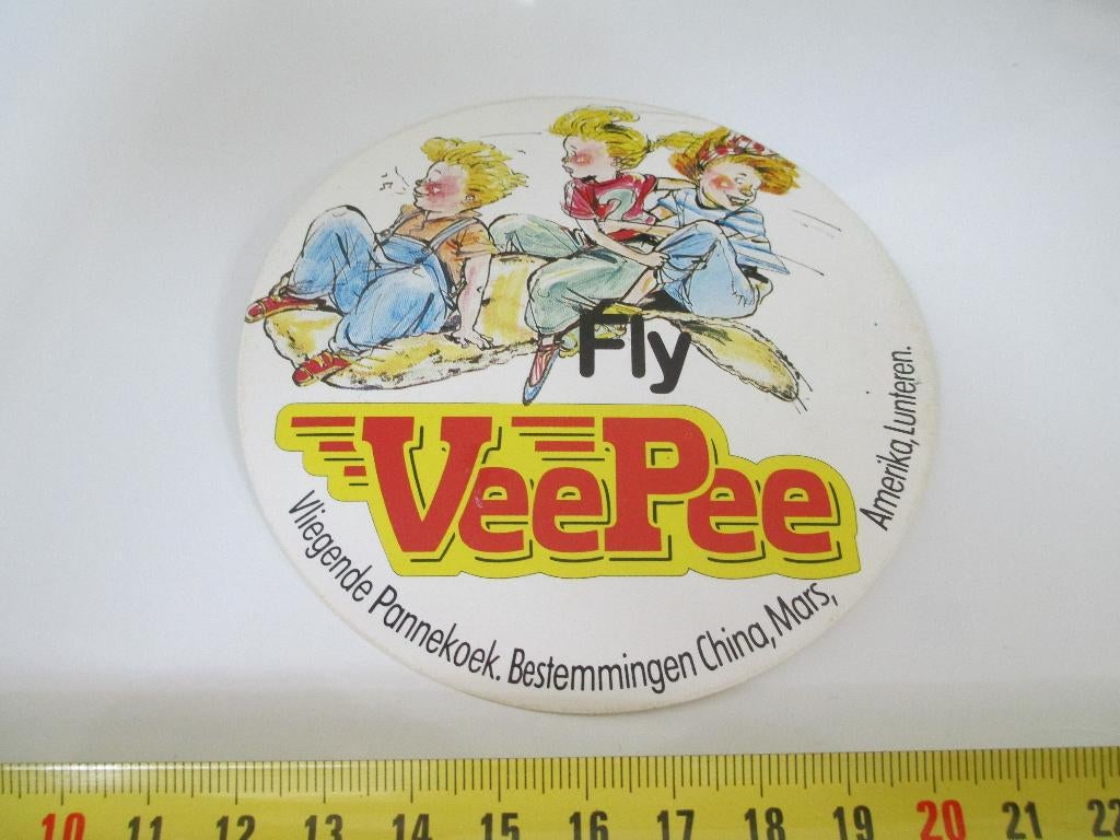 sticker Fly VeePee  Vliegende Pannekoek, Ophalen, Zo goed als nieuw