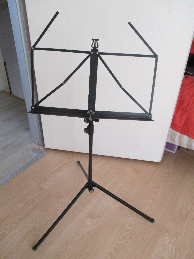OPVOUWBARE  MUZIEKSTANDAARD  K & M  - ZWART, Ophalen of Verzenden, Zo goed als nieuw, Muziekstandaard