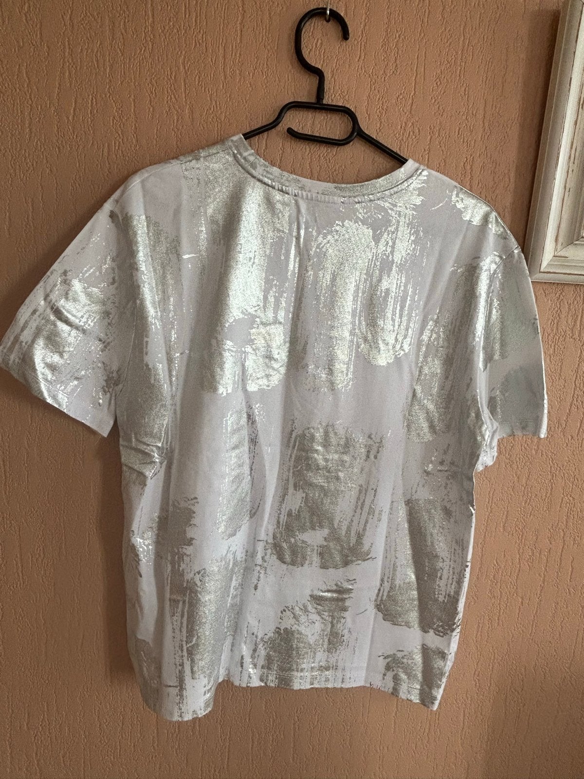 Zara T-shirt met zilveren print - Maat M, Kleding | Dames, Maat 38/40 (M), Verzenden, Wit, Zo goed als nieuw