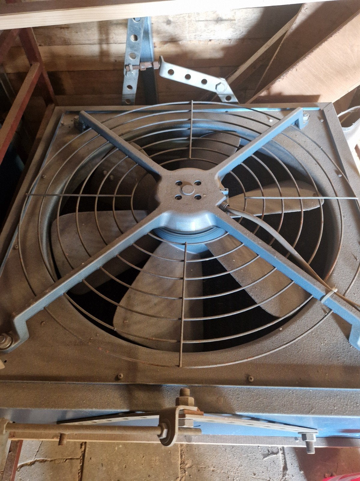 Grote heater blower aangesloten op CV 2 stuks, Ophalen, 30 tot 80 cm, Gebruikt, Overige typen