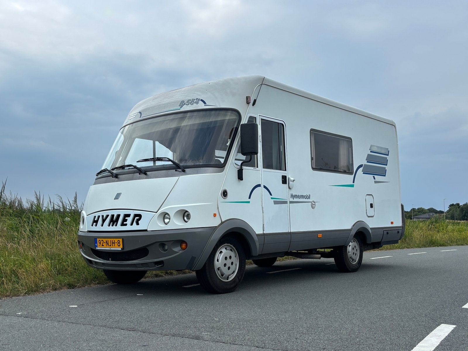 Hymer B564 2.5TDI Integraal Hefbed Trekhaak Nieuwe APK Airco, Integraal, Ringverwarming, Fiat, Koelkast