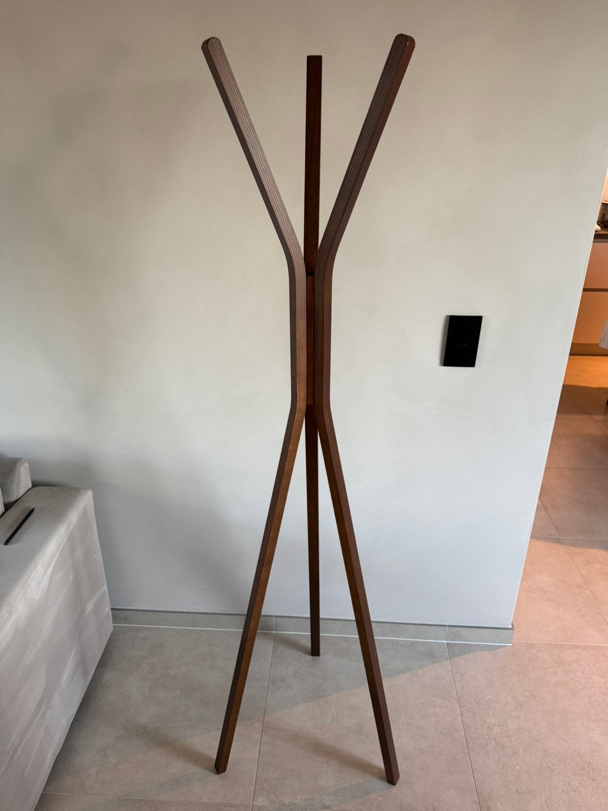 Kapstok donker hout (Chelsey), Huis en Inrichting, Ophalen, Zo goed als nieuw, Staande kapstok, 150 tot 200 cm