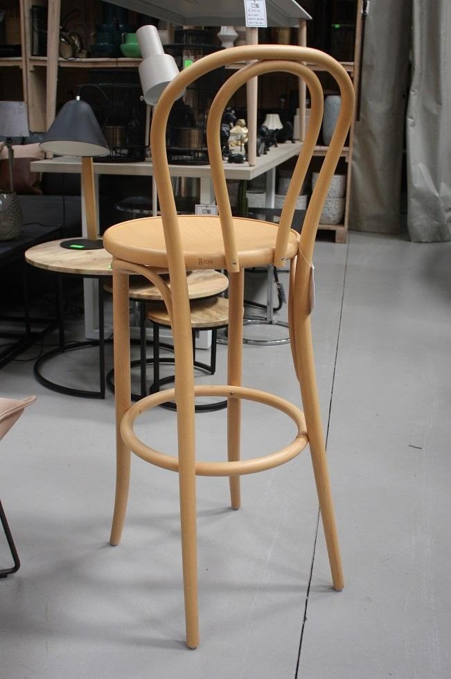 1 x barkruk barstoel TON No 18 hout naturel thonet model, Huis en Inrichting, Ophalen, Met voetsteun, 60 tot 90 cm, Zo goed als nieuw