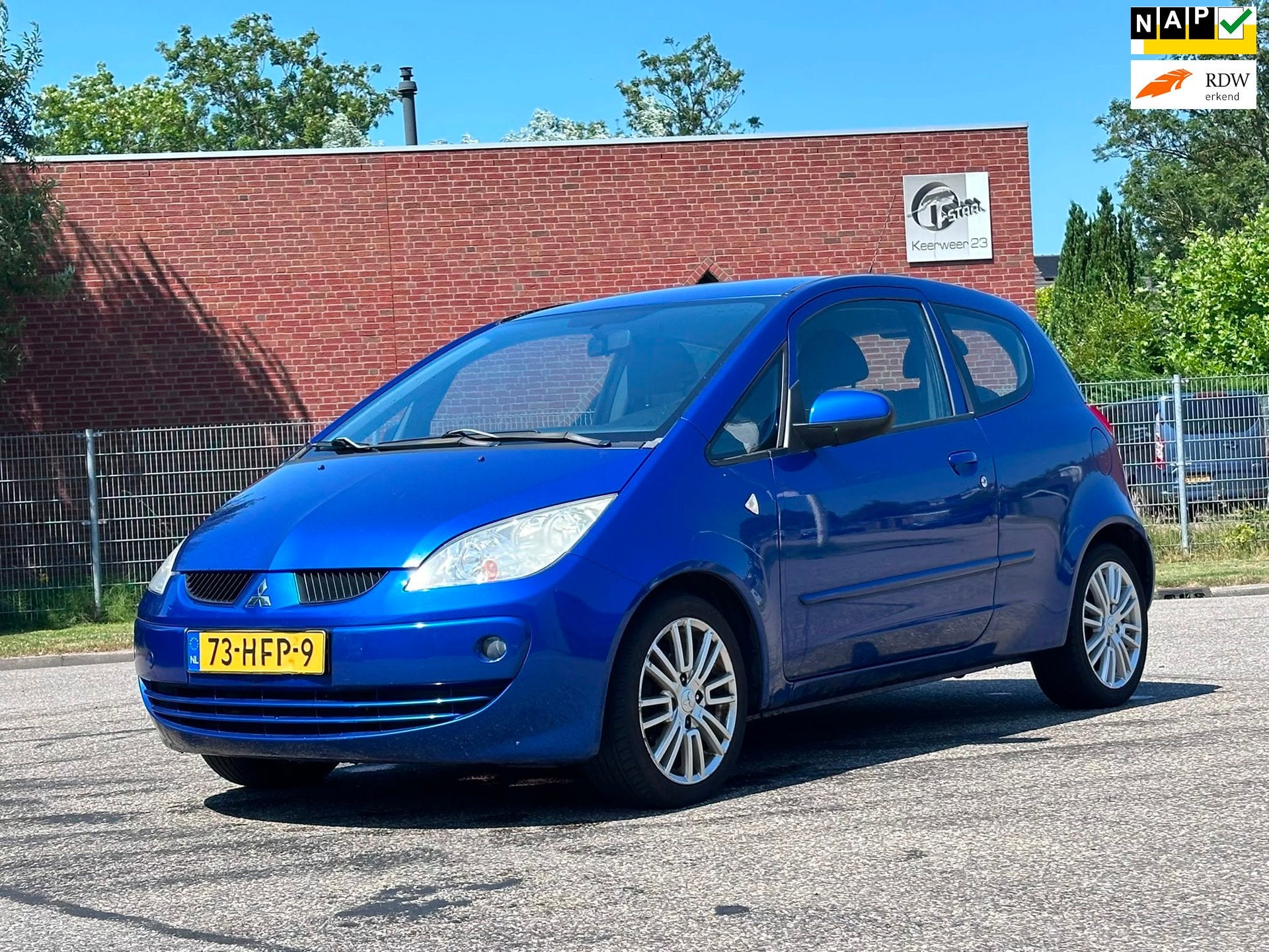 Mitsubishi Colt 1.1 Incharge+ Ijskoude Airco*19-08-2027 APK*, Voorwielaandrijving, Dealer onderhouden, Gebruikt, Blauw