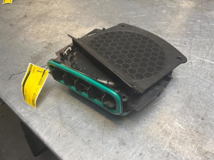 Subwoofer van een BMW 3-Serie, Gebruikt, -, -, Ophalen of Verzenden