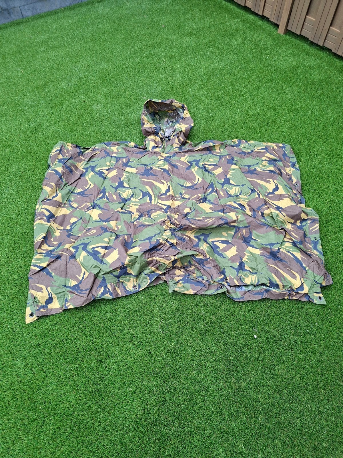Camouflage Regenponcho - origineel Nederlands, Ophalen of Verzenden