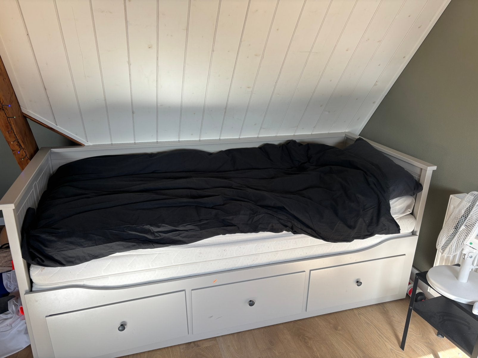 Ikea hemnes bed met onderuitschuifbed, Huis en Inrichting, Ophalen, 90 cm, Eenpersoons, Zo goed als nieuw