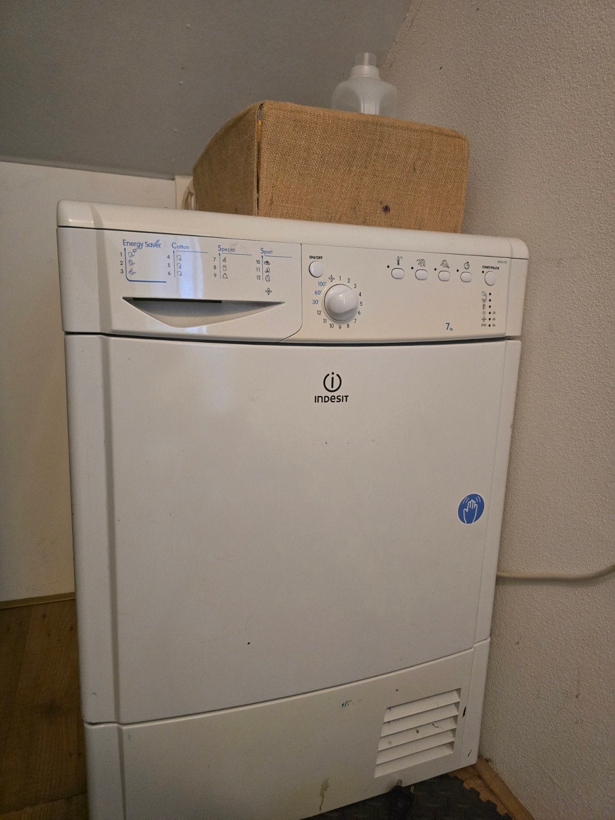 Gratis Indesit Condensdroger - 7 kg inhoud, Witgoed en Apparatuur, Wasdrogers, 6 tot 8 kg, Gebruikt, Ophalen of Verzenden, 85 tot 90 cm