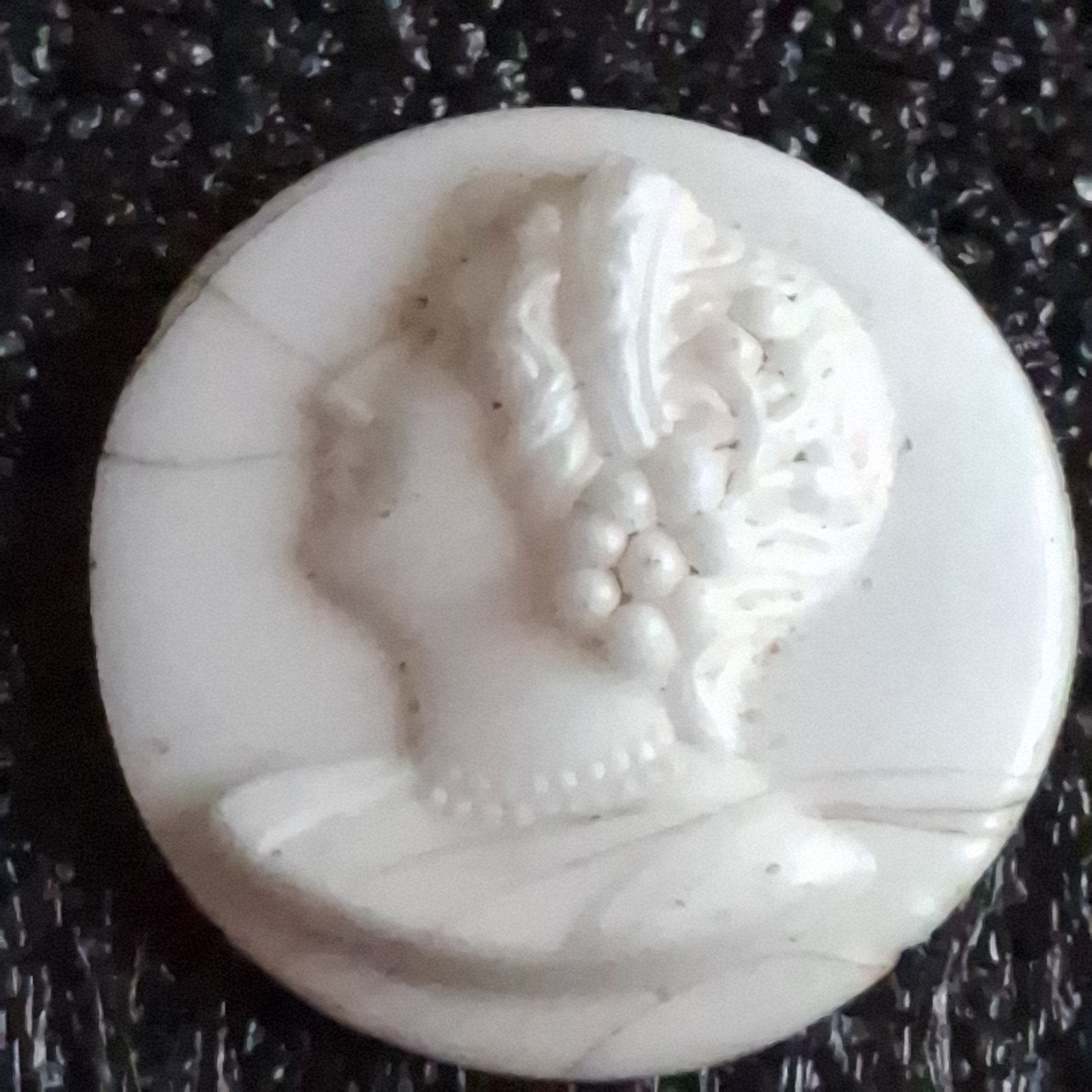 Antieke Camee Wit Glas of Porselein, Verzenden, Zo goed als nieuw, Wit, Overige materialen