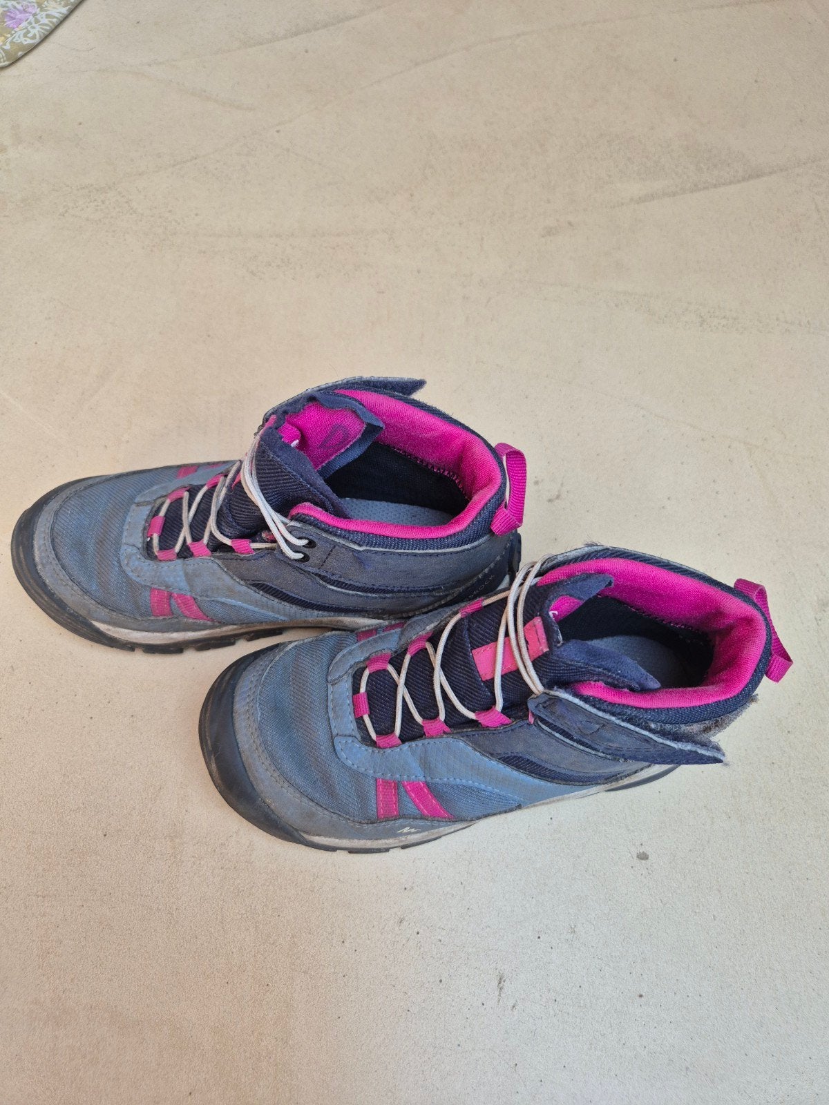Wandelschoenen 30 Decathlon, Gebruikt, Jongen of Meisje, Schoenen, Ophalen of Verzenden