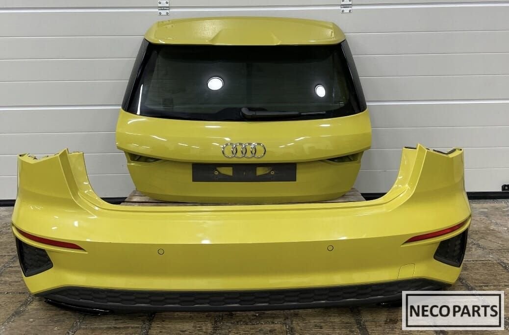AUDI A3 8Y ACHTERKLEP S BUMPER S LINE KLEUR LX1X SPORTBACK, Gebruikt, -, Achter, -