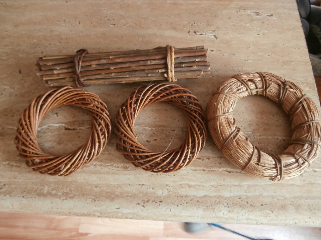krans rieten ringen takkenbos ring riet decoratie knutselen, Huis en Inrichting, Ophalen of Verzenden, Gebruikt, Wanddecoratie