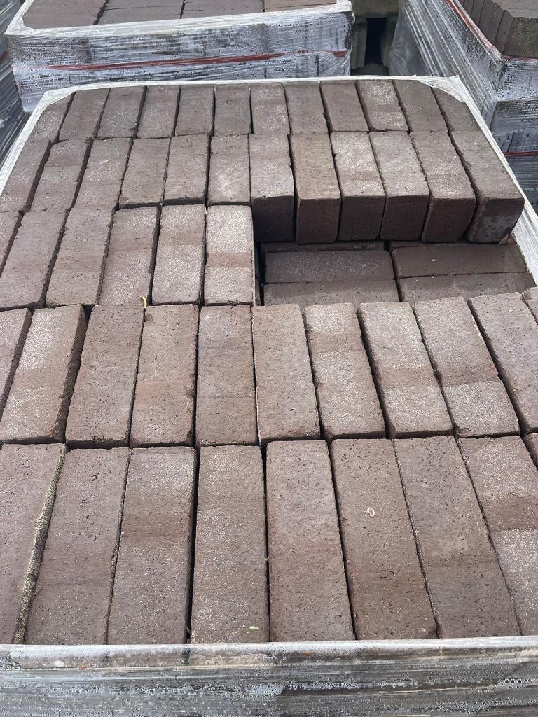 Partij ca. 75m2 DF80 Bruin/Mangaan nieuw op pallet P029, Tuin en Terras, Tegels en Klinkers, Nieuw, Klinkers, Keramiek, 10 m² of meer