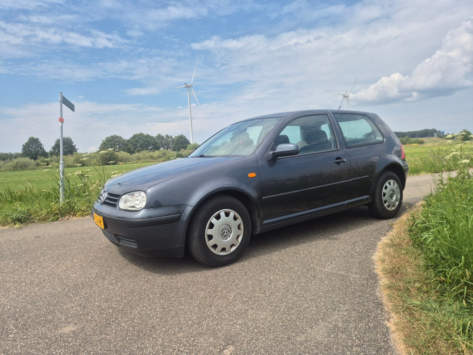 Volkswagen Golf 1.6 74KW 1998 Blauw, 4 cilinders, 100 pk, 49 €/maand, 1200 kg