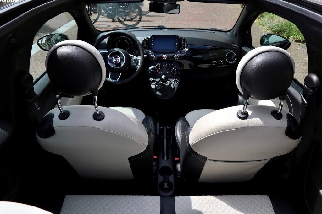 Fiat 500C 1.0 Hybrid Dolcevita | Apple CarPlay | Navigatie |, Auto's, Fiat, Voorwielaandrijving, Gebruikt, Zwart, 4 stoelen
