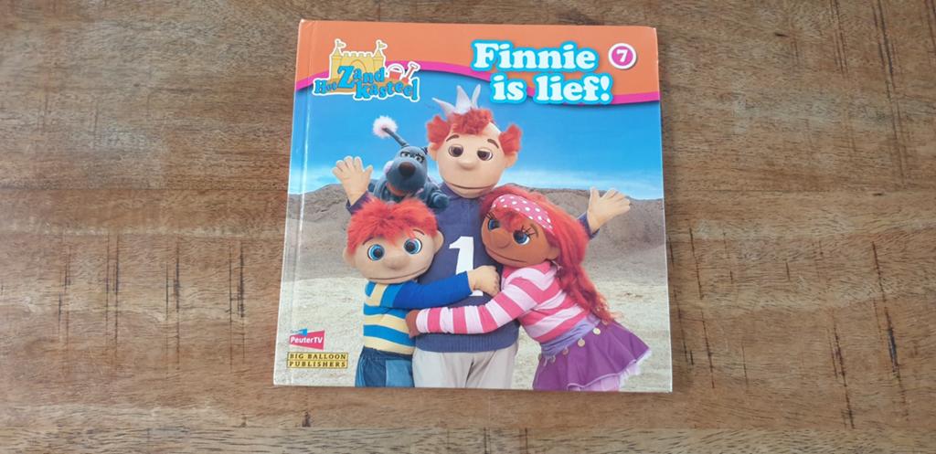Net boek van Het Zandkasteel: Finnie is lief!, Jongen of Meisje, Ophalen of Verzenden, Zo goed als nieuw, Voorleesboek