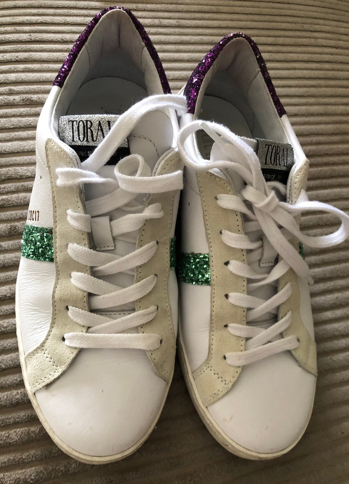 Toral sneakers wit met glitter maat 37, Kleding | Dames, Schoenen, Ophalen of Verzenden, Wit, Sneakers of Gympen