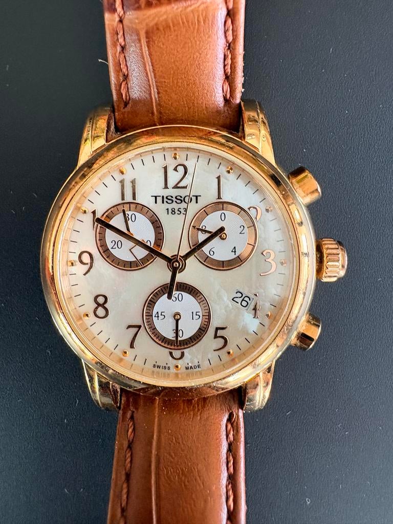 Tissot 1853 Dameshorloge - Parelmoer Wijzerplaat, Sieraden, Tassen en Uiterlijk, Horloges | Dames, Overige merken, Leer, Staal
