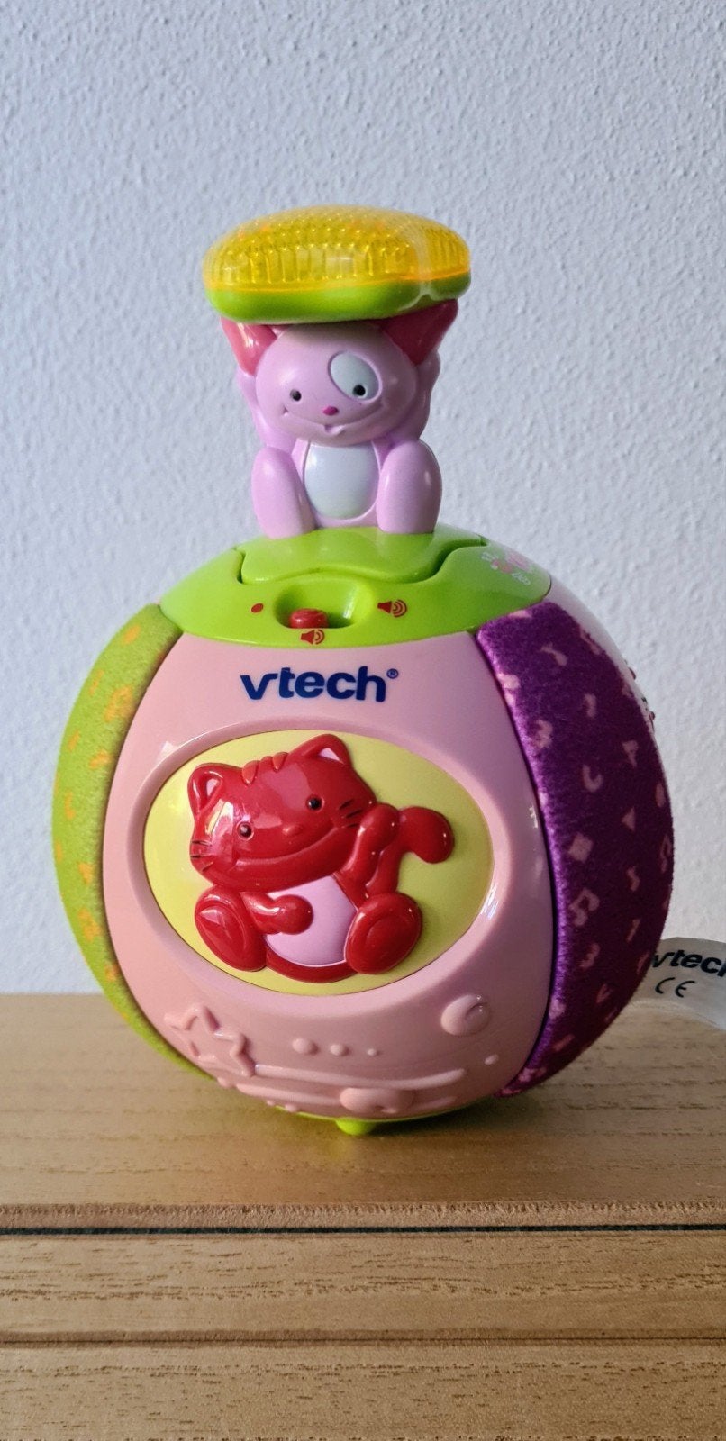 VTech kiekeboe bal met geluid en licht+ stoffen bal met bel, Ophalen, Zo goed als nieuw, 6 maanden tot 2 jaar