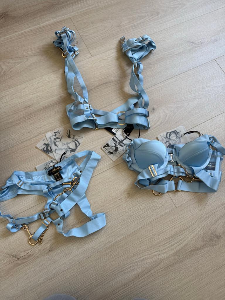 Honey Birdette Kukuro Lingerie Set - Lichtblauw, Kleding | Dames, Ondergoed en Lingerie, Setje, Blauw, Ophalen of Verzenden