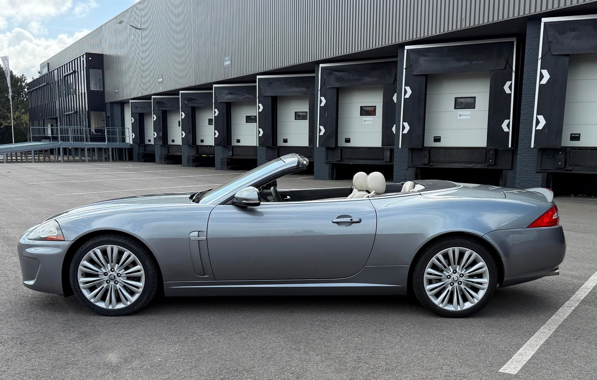 Jaguar XK 5.0 V8 Convertible Portfolio VOLLEDIGONDERHOUD/B&W, Auto's, Euro 5, Achterwielaandrijving, Cabriolet, Leder