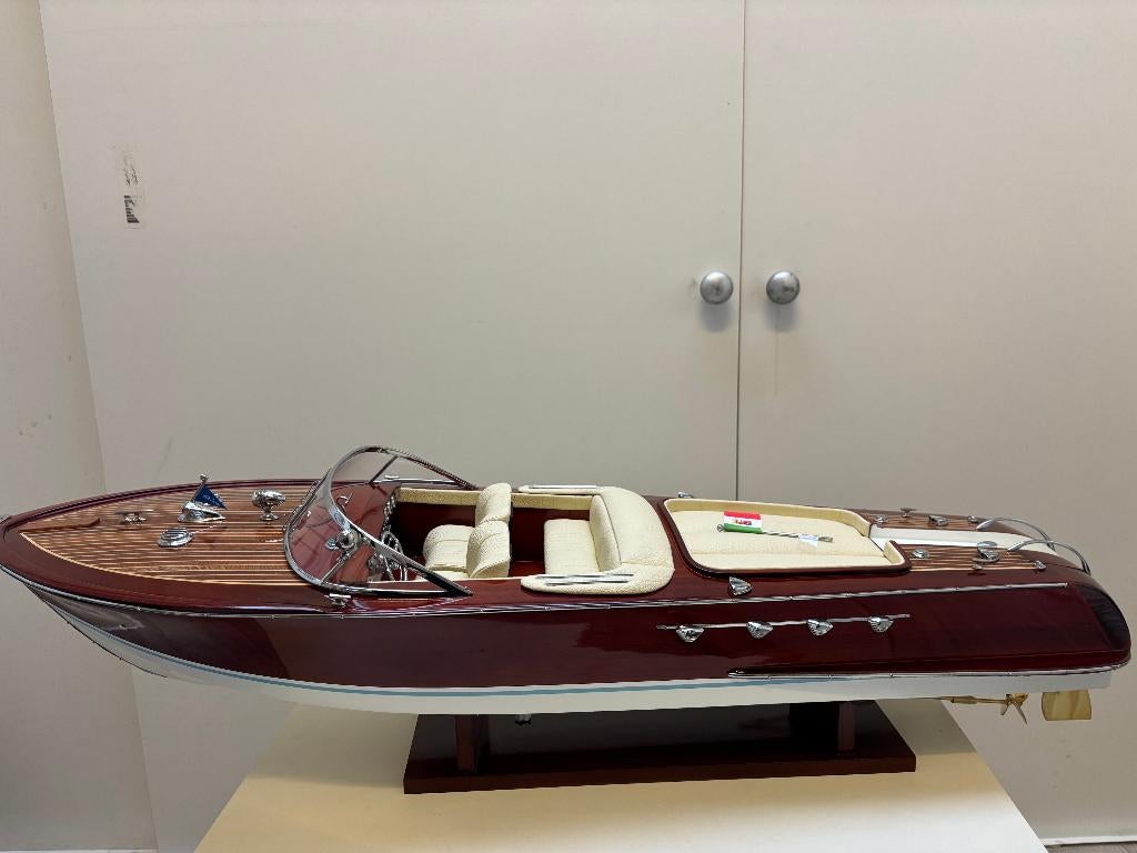 Riva Aquarama, Hobby en Vrije tijd, Modelbouw | Boten en Schepen, Ophalen of Verzenden, Nieuw