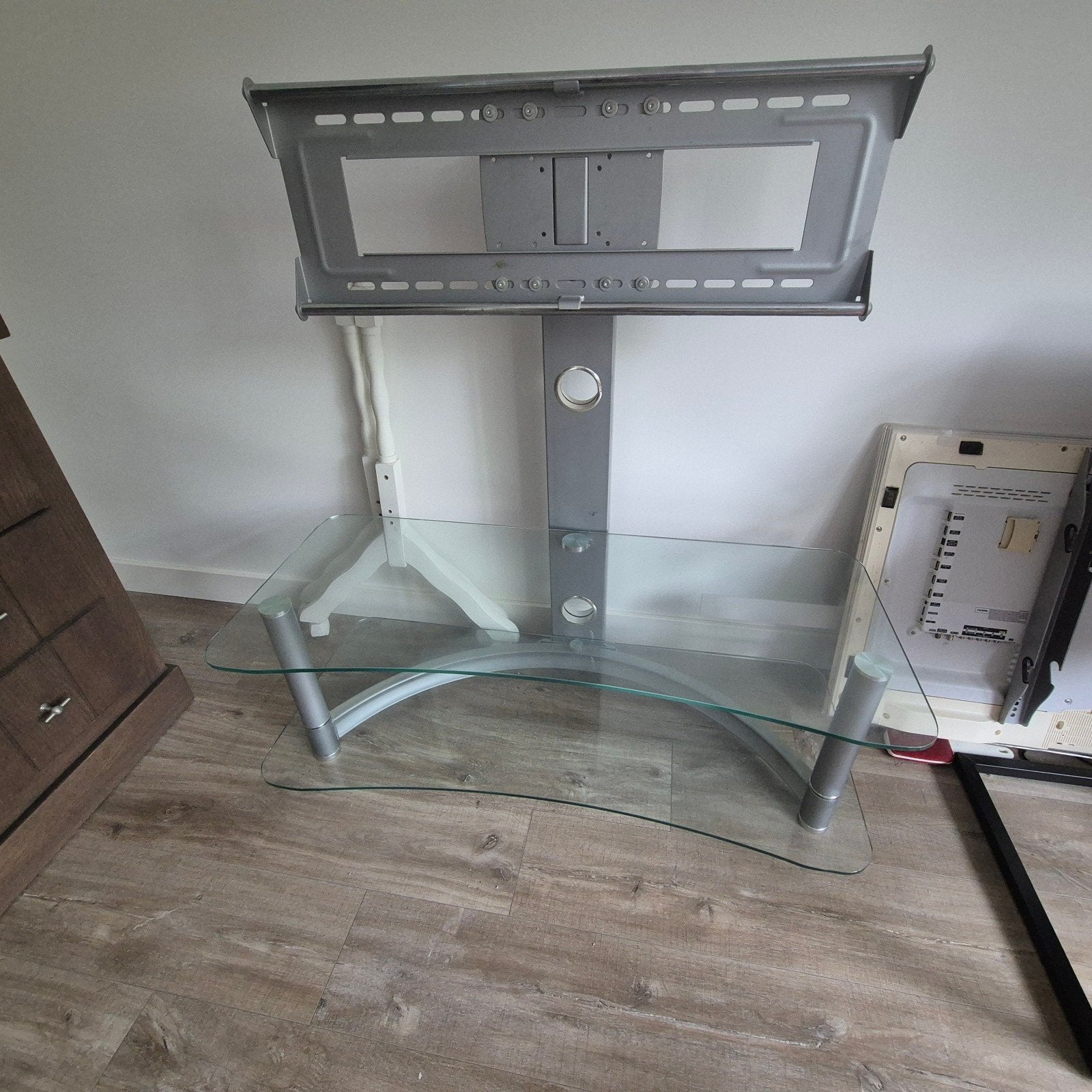 Glazen TV meubel met geïntegreerde TV beugel, Huis en Inrichting, Ophalen of Verzenden, 25 tot 50 cm, Glas