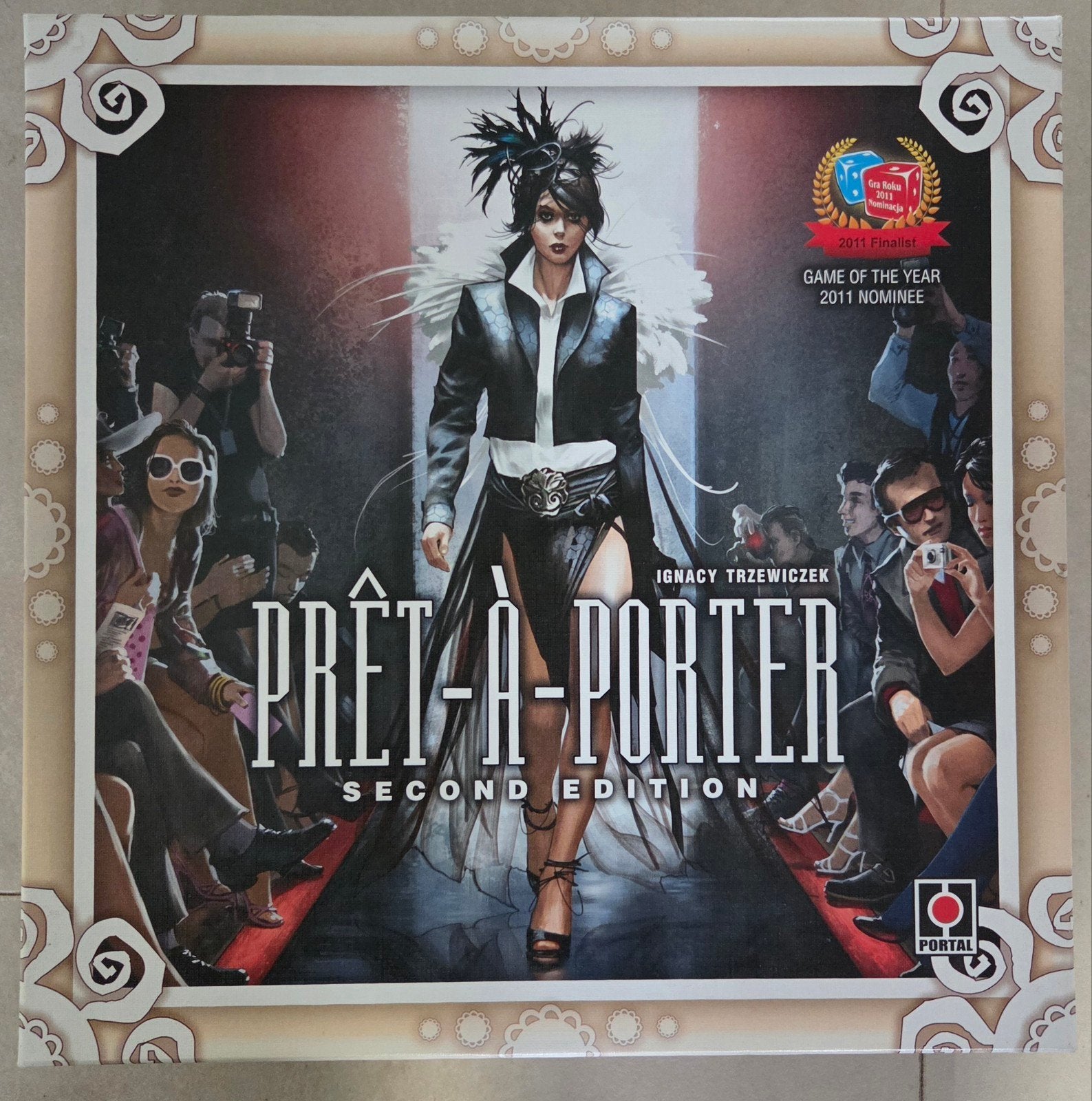 Prêt-à-Porter Second Edition Bordspel, Een of twee spelers, Ophalen of Verzenden, Zo goed als nieuw, Portal Games