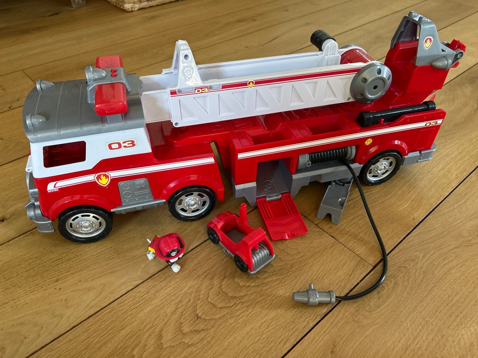 Paw Patrol Ultimate Rescue Brandweerwagen met Marshall, Ophalen of Verzenden, Gebruikt