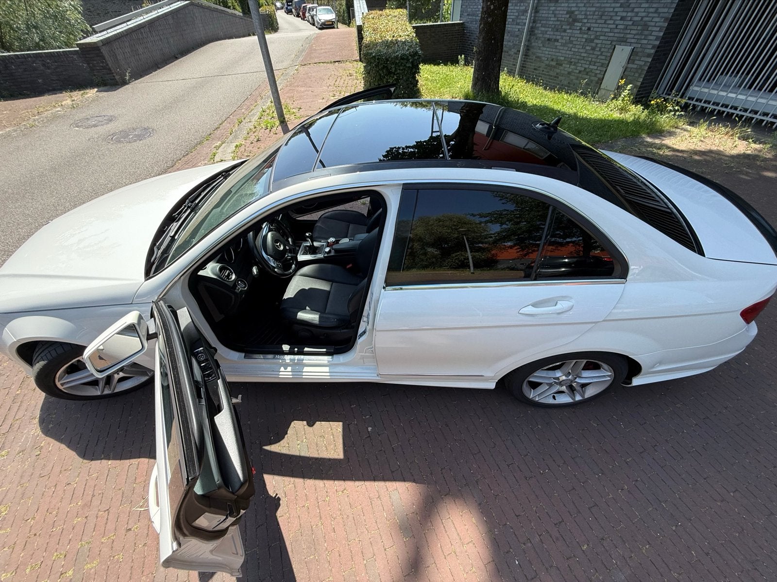 Mercedes Benz C Klasse C180 met Panoramisch Schuifdak, Auto's, Mercedes-Benz, Voorwielaandrijving, 1380 kg, 1800 kg, 1796 cc