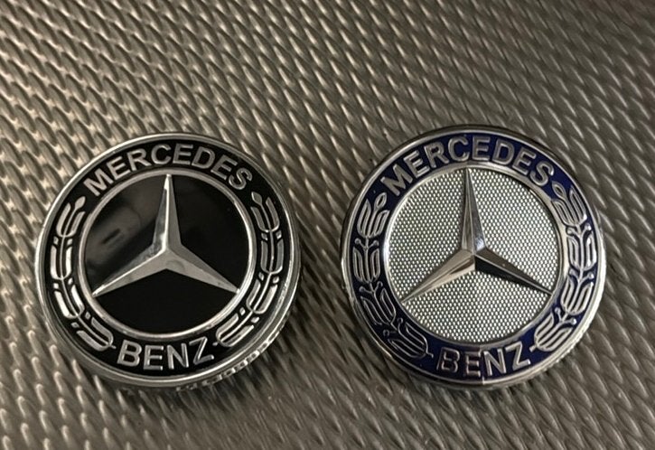 C63 S AMG W205 MOTORKAP LOGO ORIGINEEL, Ophalen of Verzenden