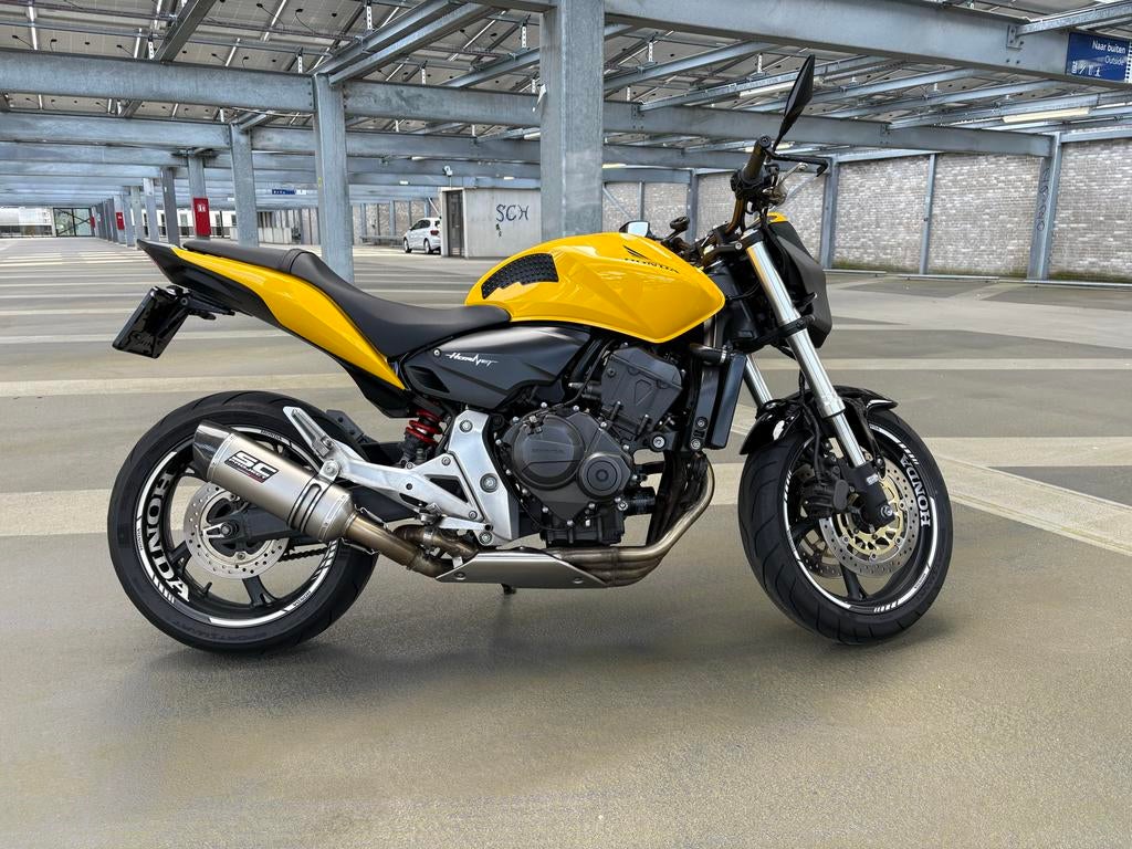 Honda Hornet CB600f 2011, Sportuitlaat, 4 cilinders, Motorrijbewijs A, Particulier
