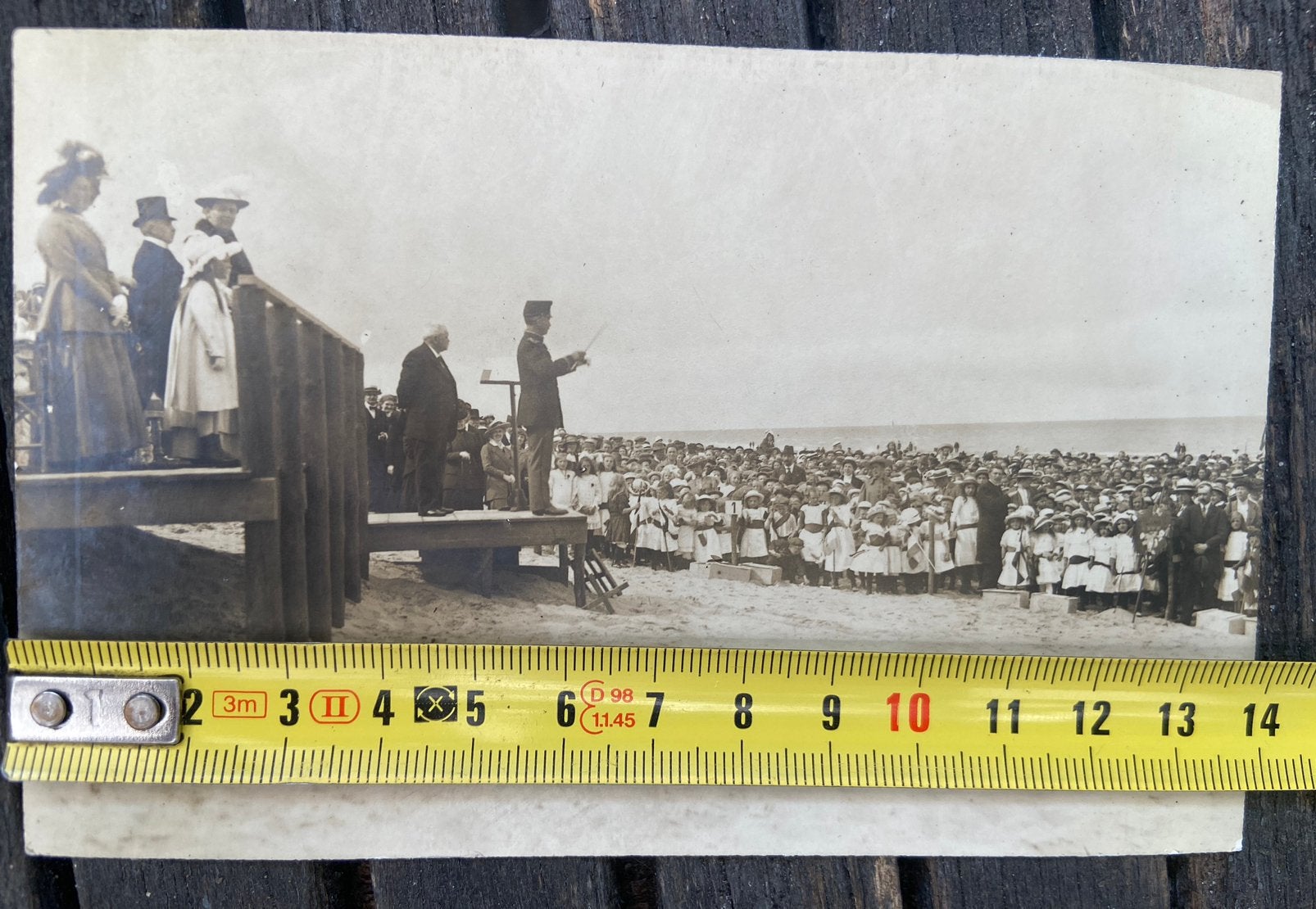Or foto 1916 Koningin en militair te Katwijk, Verzenden, Nederland, Foto of Poster