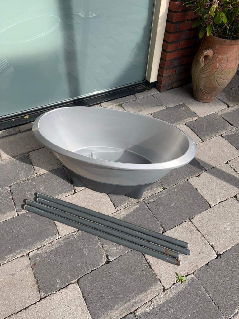 Babybadje met standaard - Gratis af te halen in Assendelft, Gebruikt, Badje, Standaard, Ophalen