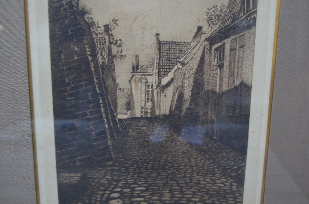 Grote ets van een straatje, Ottengas Nijmegen?, 46 cm, Ingelijst, Ets, Stadsgezicht
