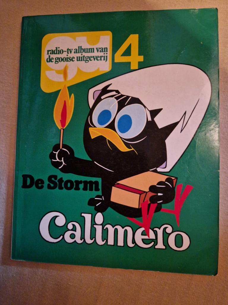 1977 calimero boek de storm deel 4 gu radio tv album pagot, Verzamelen, Ophalen of Verzenden, Gebruikt, Overige typen