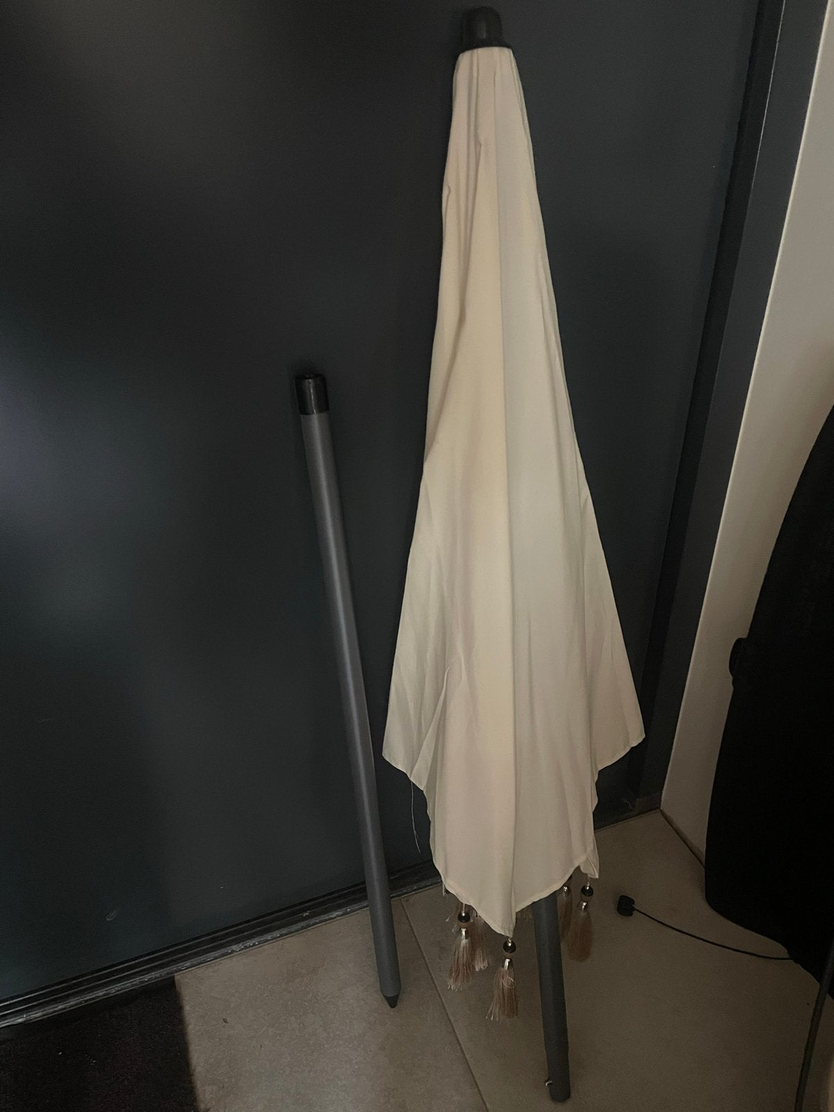 Nieuwe Parasol Ø 1.8m met houder - Nooit gebruikt!, Ophalen, Nieuw, 1 tot 2 meter, Stokparasol