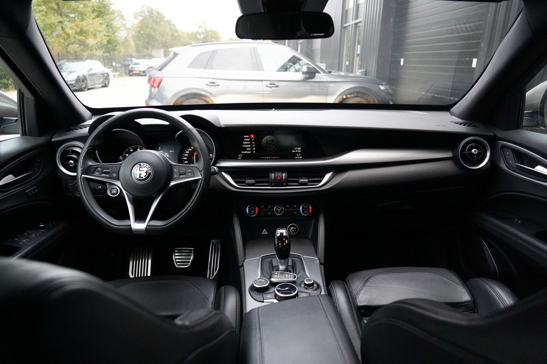 Alfa Romeo Stelvio 2.0 T AWD Super Q4 SPORTPAKKET/LEER/KEYLE, Auto's, Automaat, Euro 6, Xenon verlichting, Bedrijf