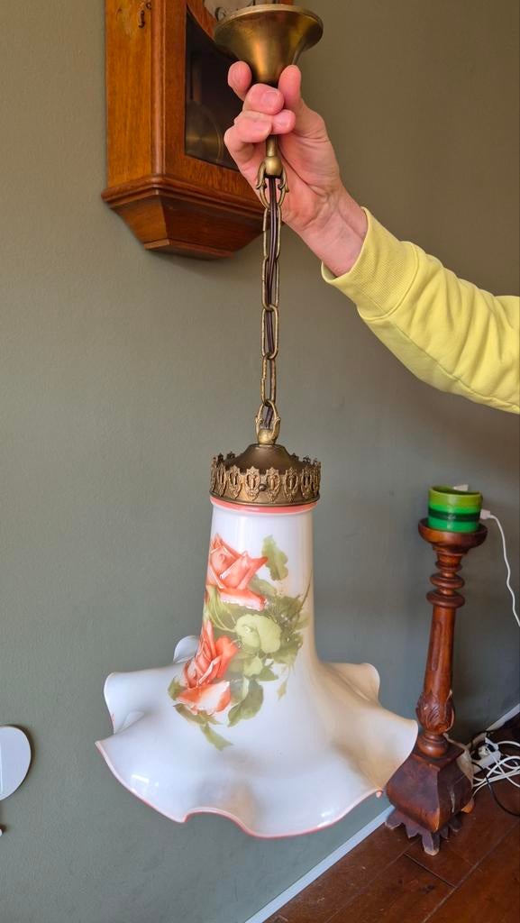 Deze hanglamp is een prachtige Franse Art Nouveau-hanglamp , Antiek en Kunst, Ophalen