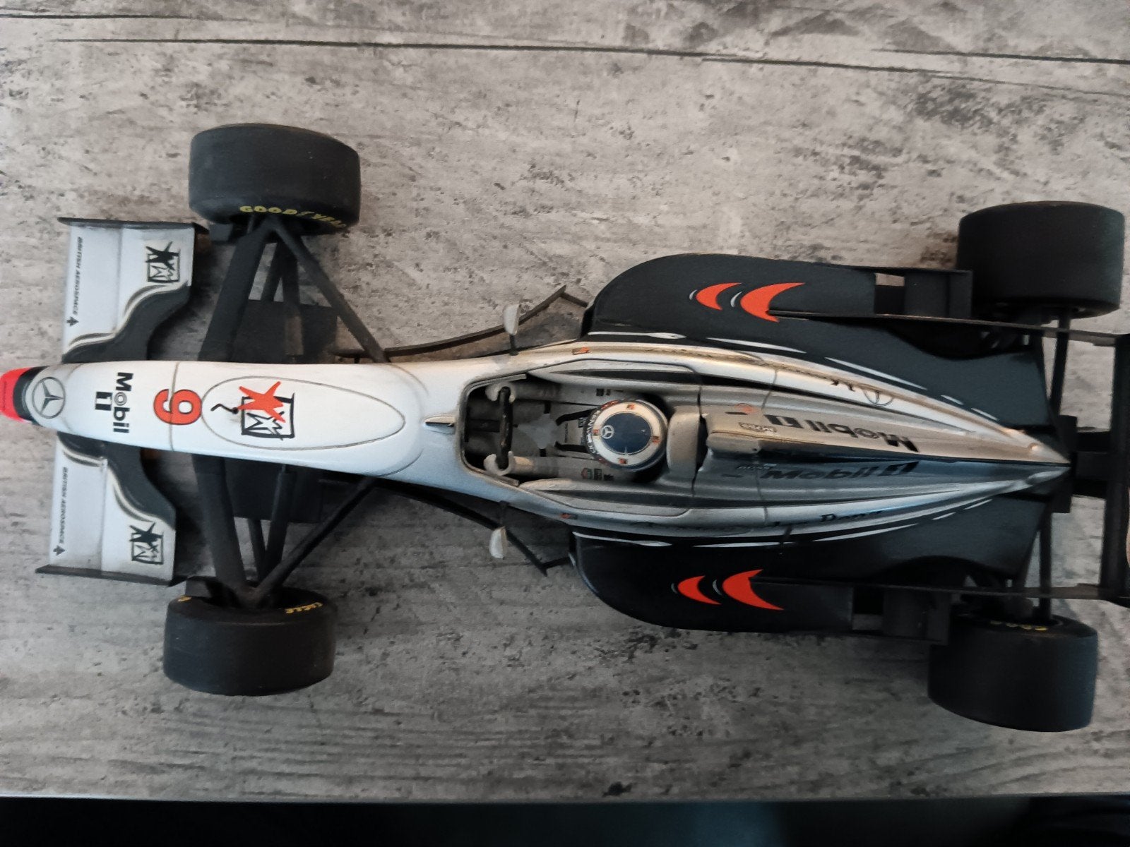Tamiya McLaren Mercedes MP4/13 F1 Modelauto, Hobby en Vrije tijd, Modelbouw | Auto's en Voertuigen, Auto, Groter dan 1:32, Ophalen of Verzenden