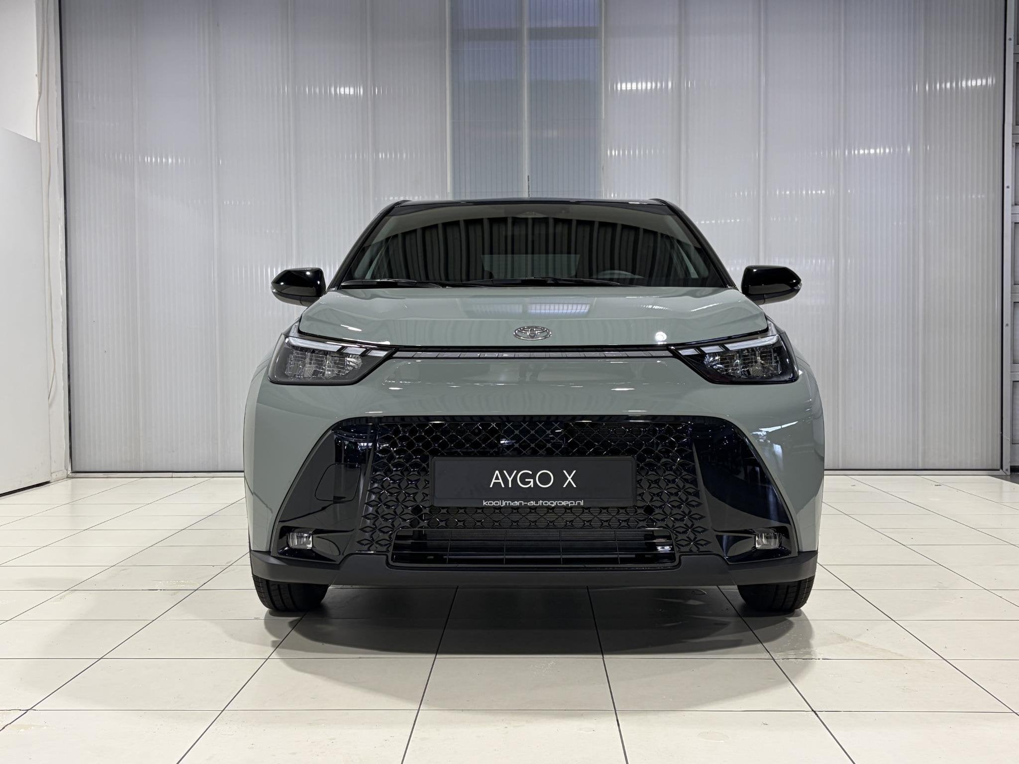Toyota Aygo X Hybrid 115 pulse , Voorraad, zuinig en luxe, A, Auto's, Stof, Euro 6, 4 stoelen, 116 pk