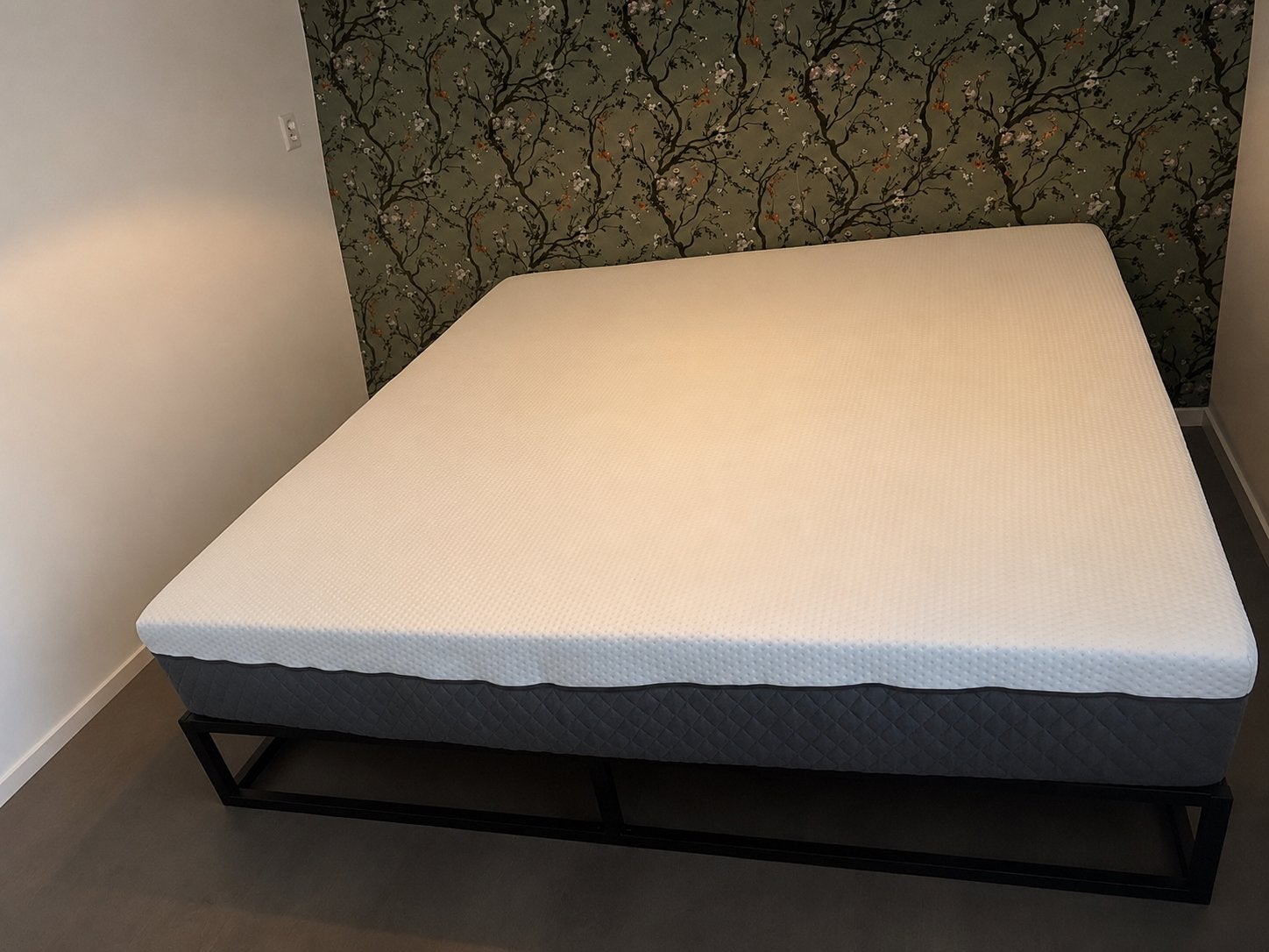 Emma sleep metalen bedframe & hybrid II matras 180x200, Huis en Inrichting, Slaapkamer | Bedden, Ophalen, Zwart, Tweepersoons