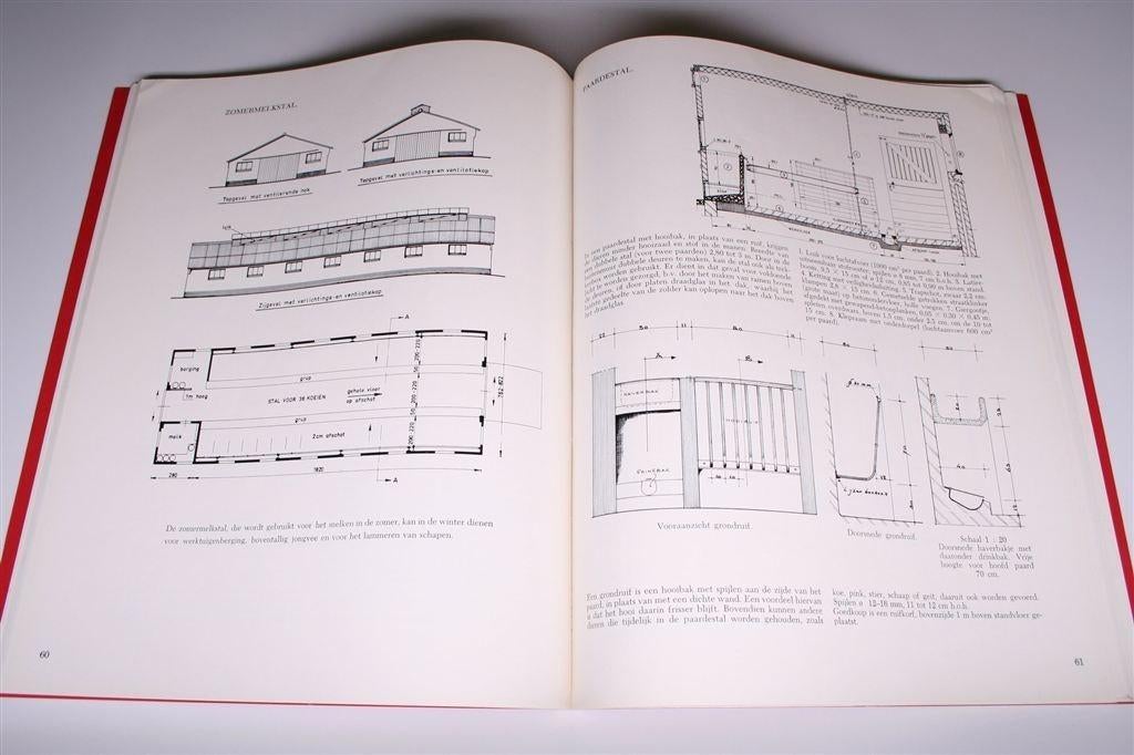 Doelmatige Friese Boerderijen [1961] — Veel bouwtekeningen, Boeken, Ophalen of Verzenden, Gelezen