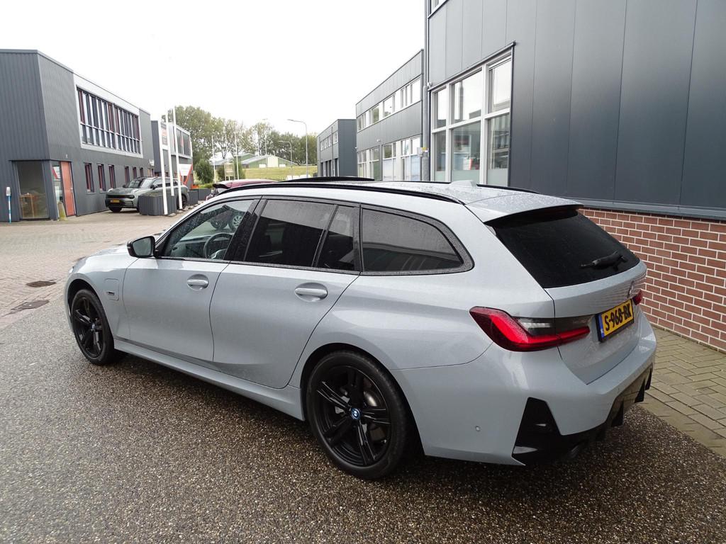 BMW 3-serie Touring 320e M-SPORT | PANORAMADAK| LEDER SPORT, 1998 cc, Gebruikt, 3-Serie, Te koop