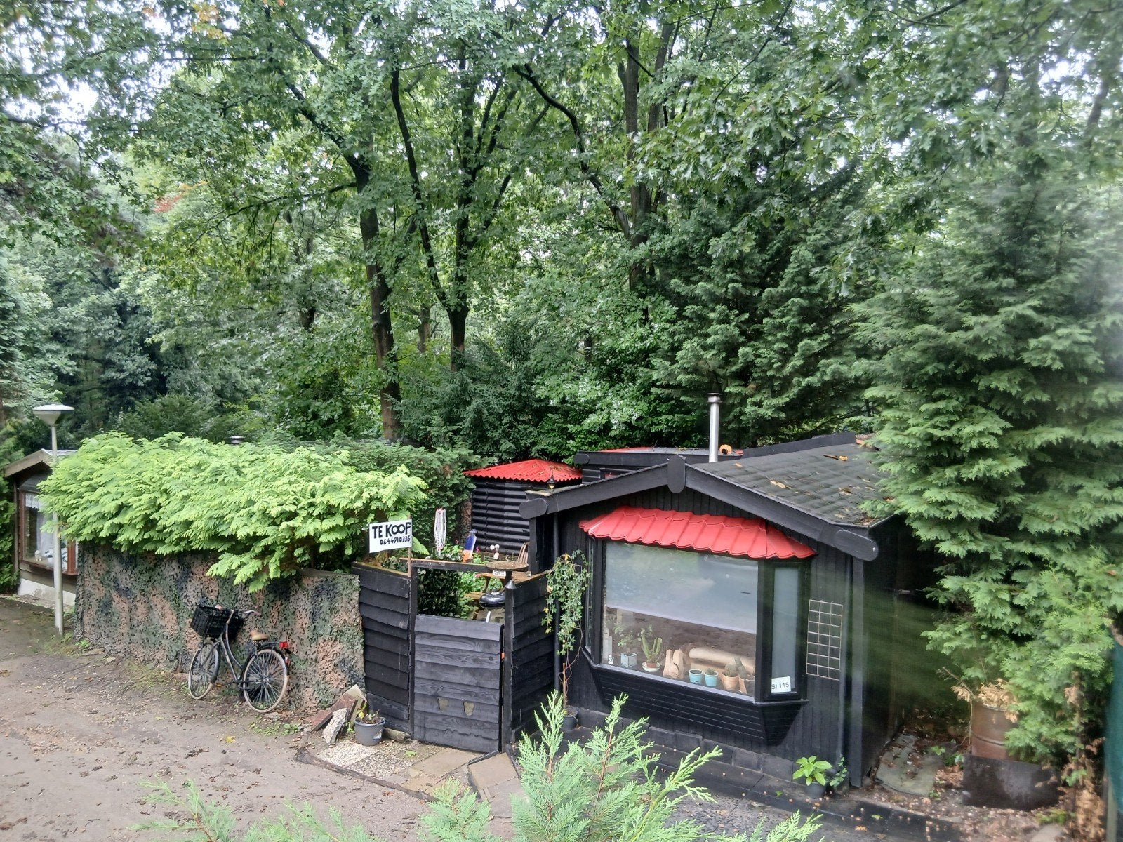🔍Houten hoek chalet met jaarplaats voor de snelle beslisser, Tot en met 2