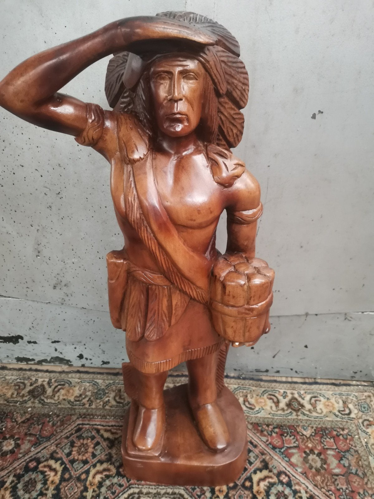 Mooie houten beeld van Indiaan, Antiek en Kunst, Handgemaakt, Beeld, Hout, Bruin