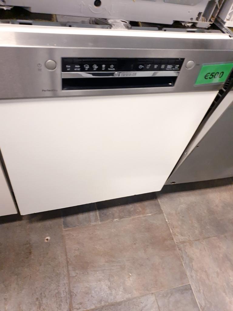 Bosch vaatwasser ️RVS  Stil  Zuinig  Nette staat inbouw