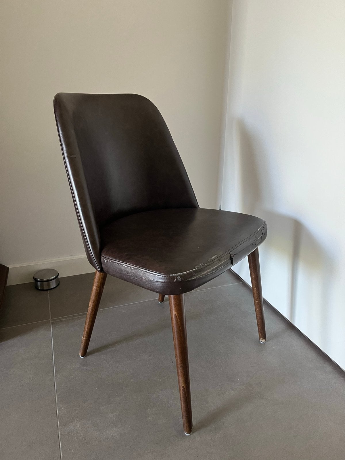 8 Stoelen - Bruin Leer en Groen Stof, Huis en Inrichting, Ophalen, Gebruikt, Bruin, Leer